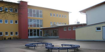 Schulhaus Kirchham
